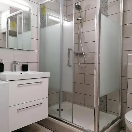 Grisolles - Confortable T2, Coeur De Village, 5min Canal Du Midi & Gare Apartamento
